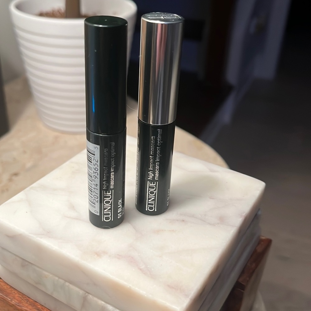 Two brand new Clinique.Massacrer’s.High impact 01 Black color. - Picture 1 of 4